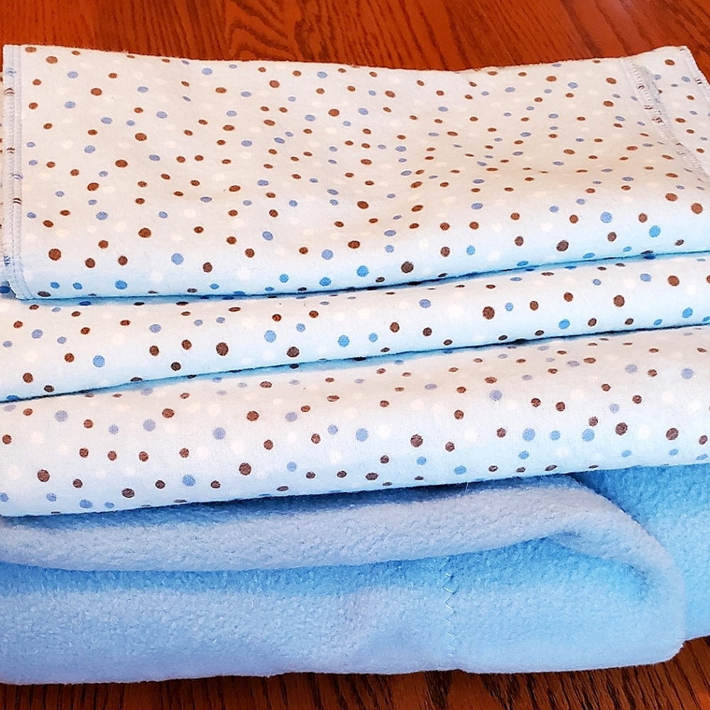 Polka-dot 4pc Handmade Baby Blanket Bundle incls Burping & Changing Pads